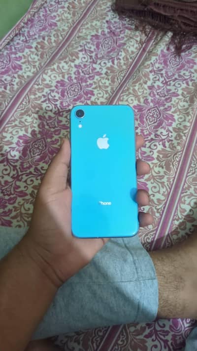 Apple iPhone XR