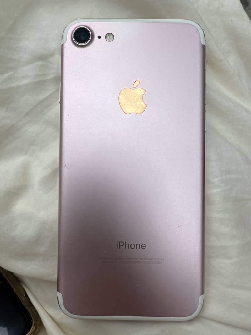 Apple iPhone 7 0
