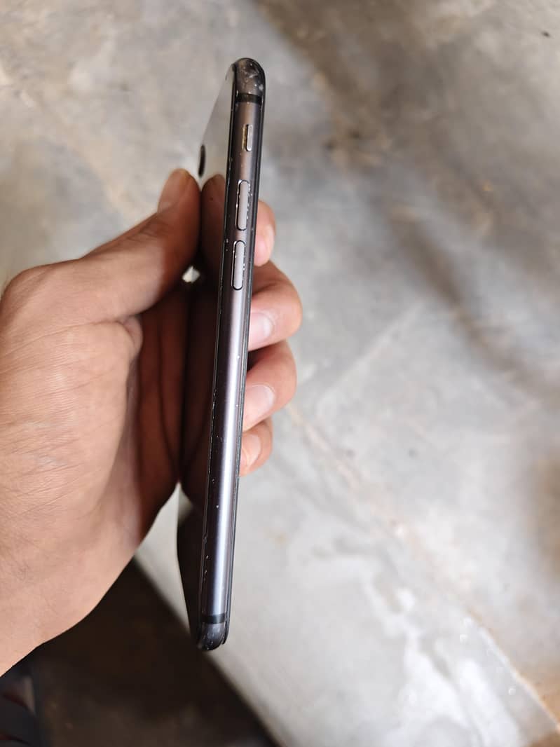 Apple iPhone 8 2