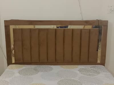 QUEEN SIZE BED