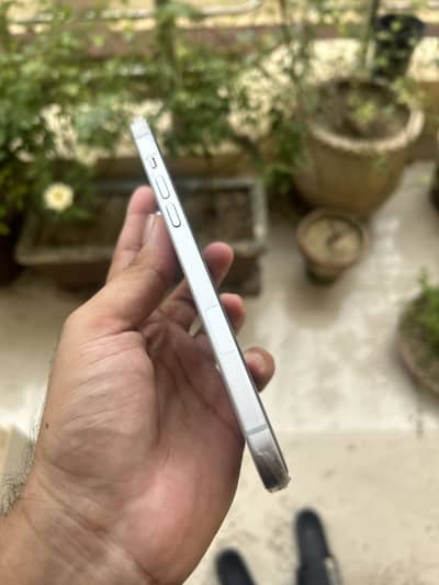 Iphone 15 plus unlock ek sim Used ha battery health 85 clean phone