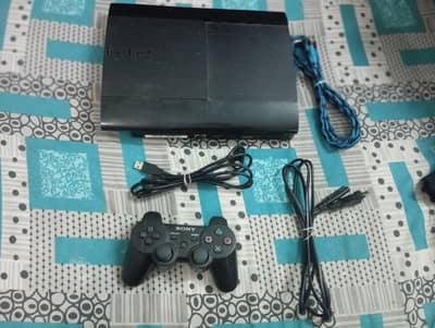 PS3 SUPER SLIM 10/10 CONDITION