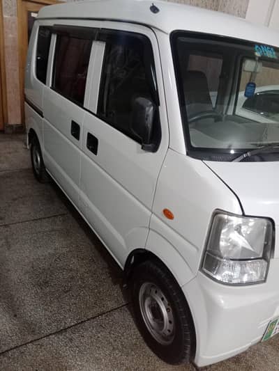 Suzuki Every 2012