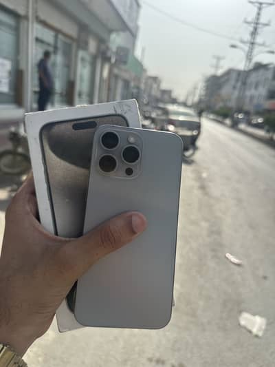 Apple iPhone 15 Pro Max