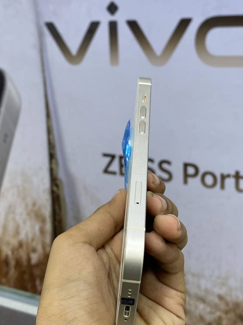 Apple iPhone 14 2