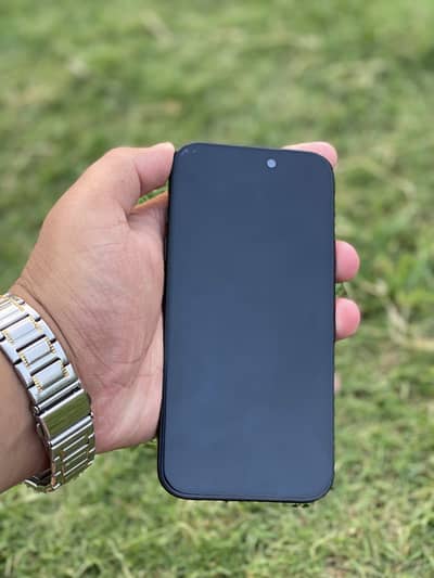 Apple iPhone 16