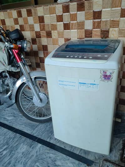Dawlance automatic washing machine / used