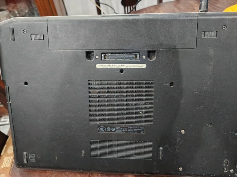 Dell Latitude E6520 2