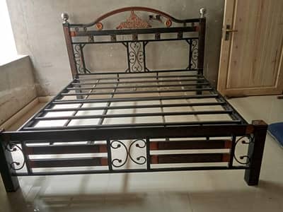 iron bed