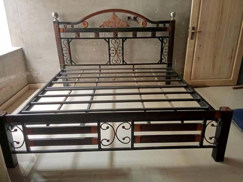 iron bed 2