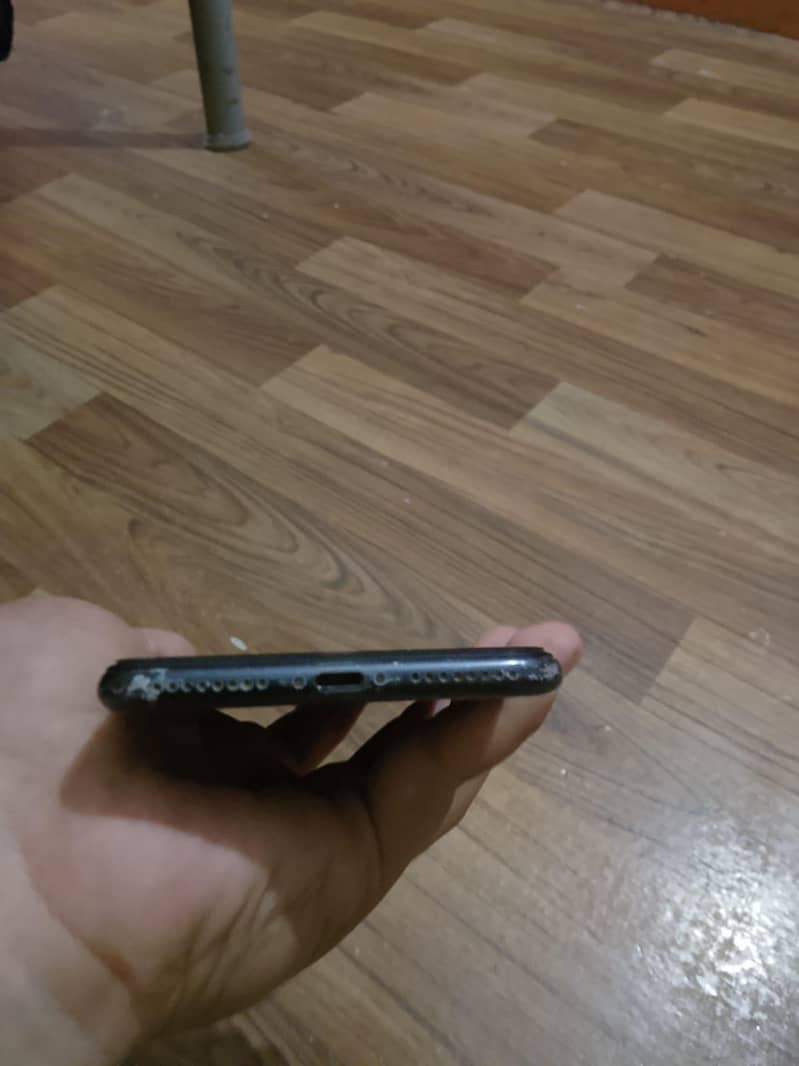 Apple iPhone 7 Plus 1