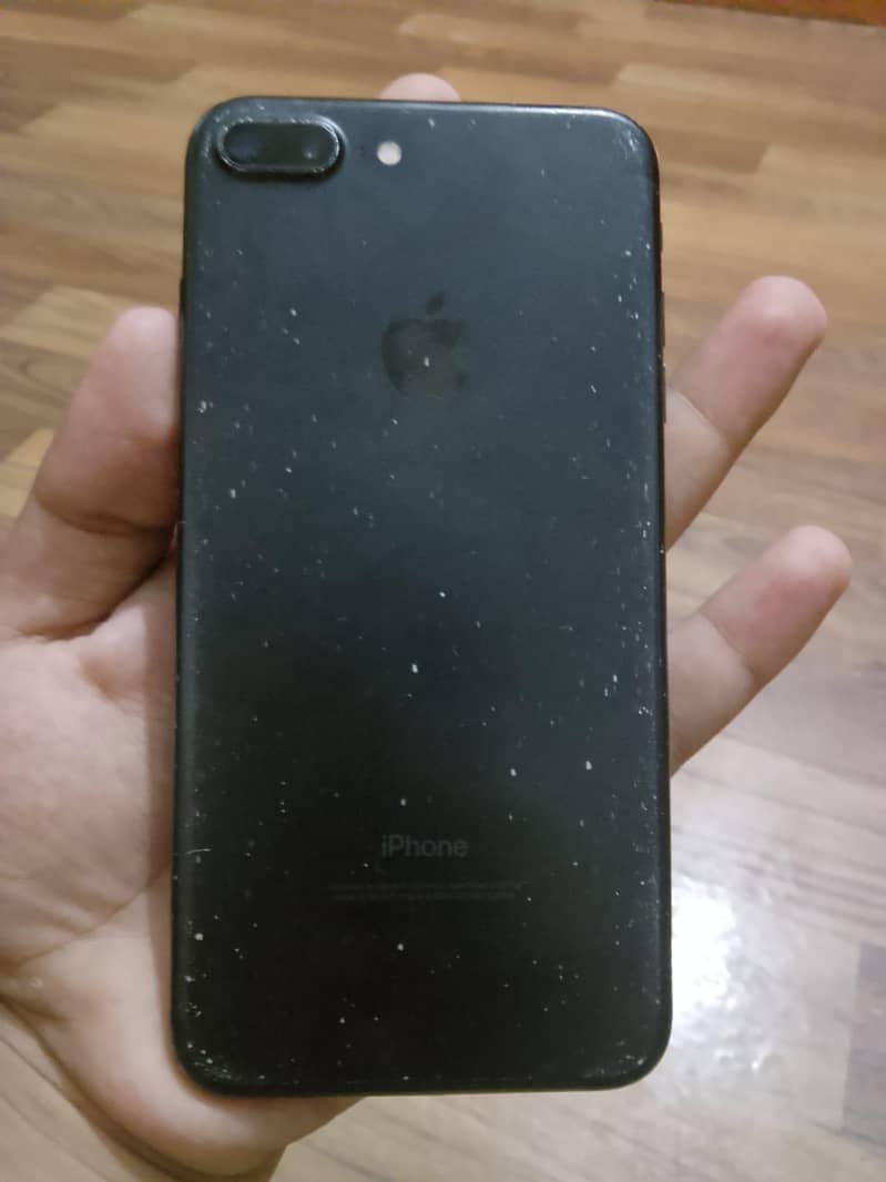 Apple iPhone 7 Plus 2