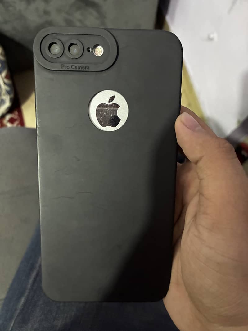 Apple iPhone 7 Plus 1