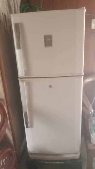 Dawlance fridge in good condition