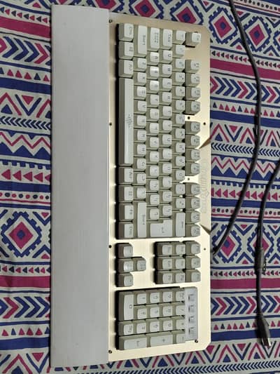 RGB GAMING KEYBOARD FAULTY