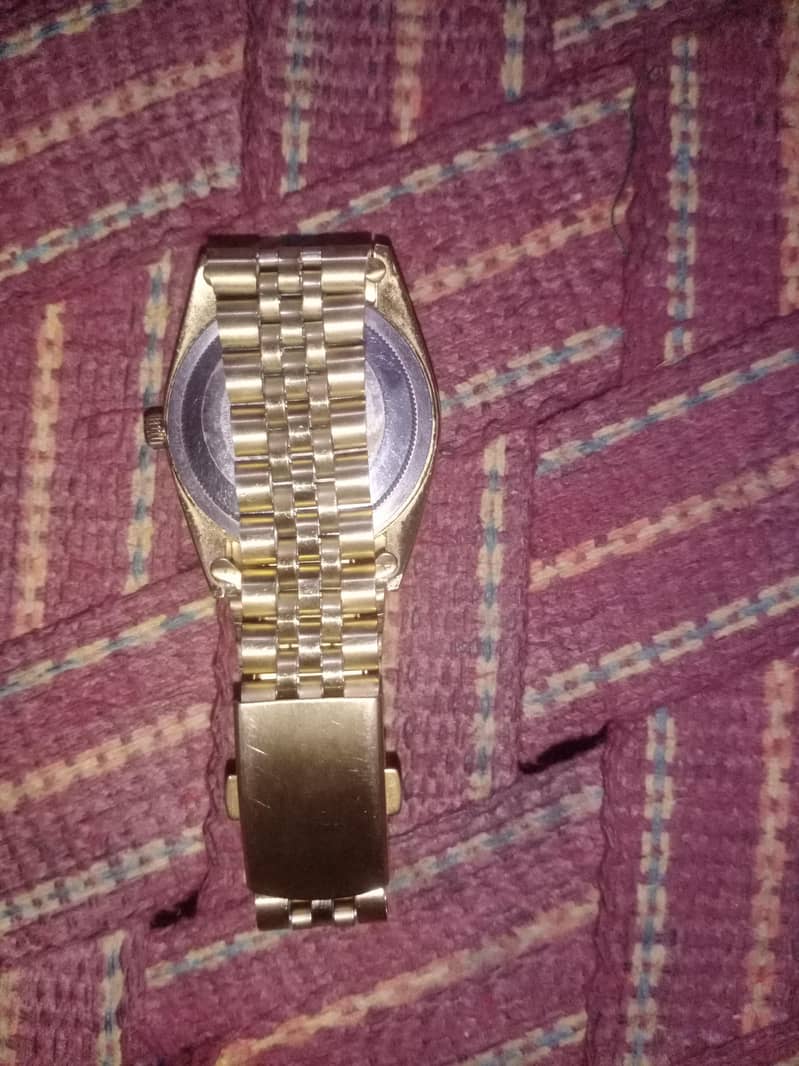 Watch 2