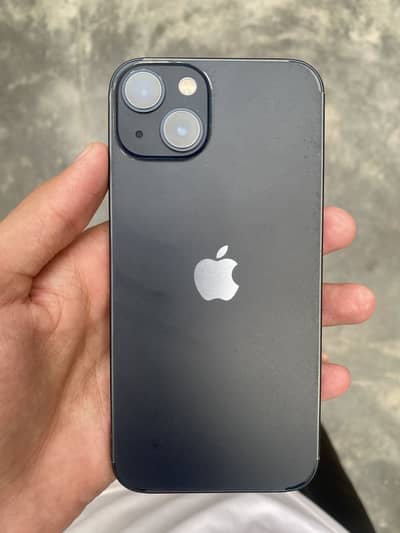 Apple iPhone 13