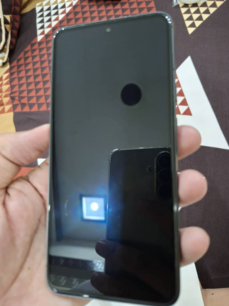 Google Pixel 8 3