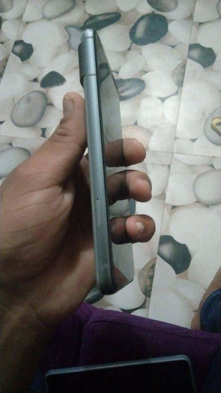 Google Pixel 8 3