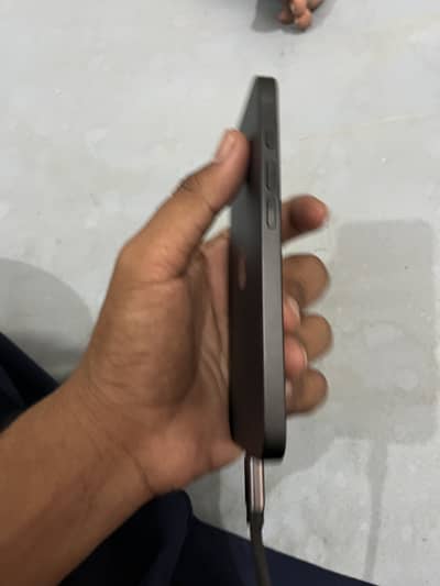 Apple iPhone 16e