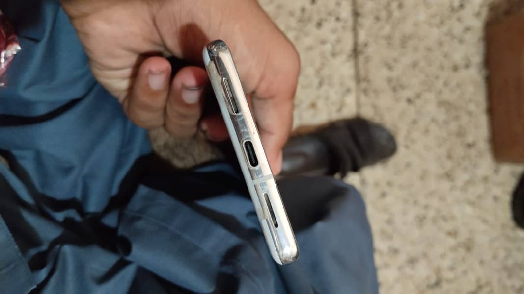 Google Pixel 7 Pro 6