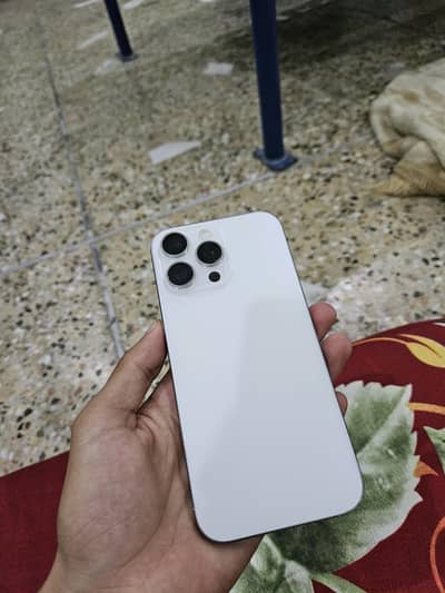 Apple iPhone 16 Pro Max