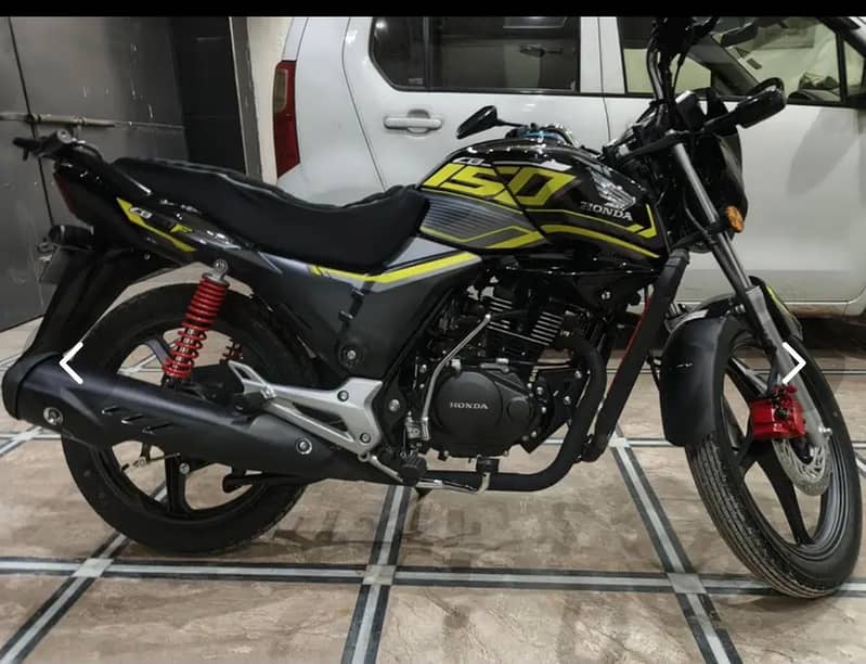Honda cb 150F 3
