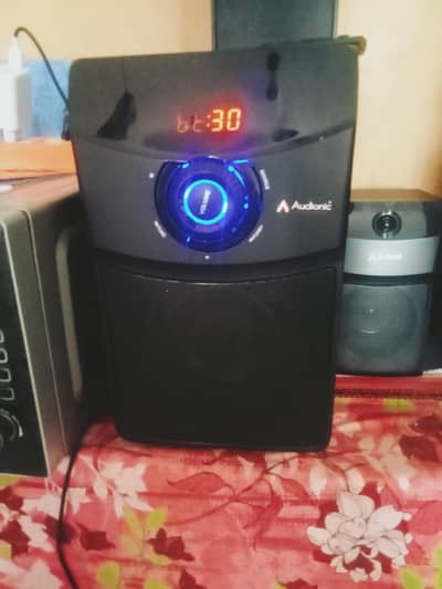 vision 35 speakers