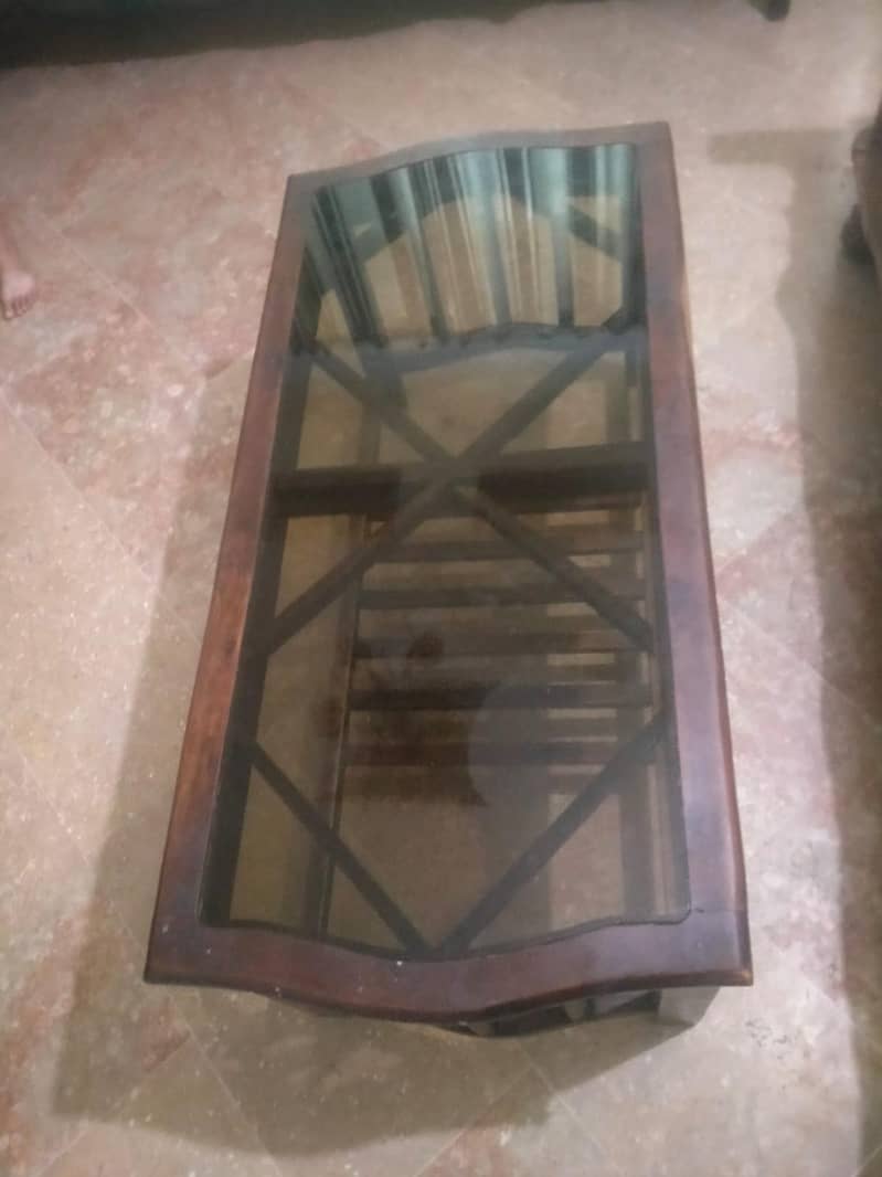 Central coffee table 1
