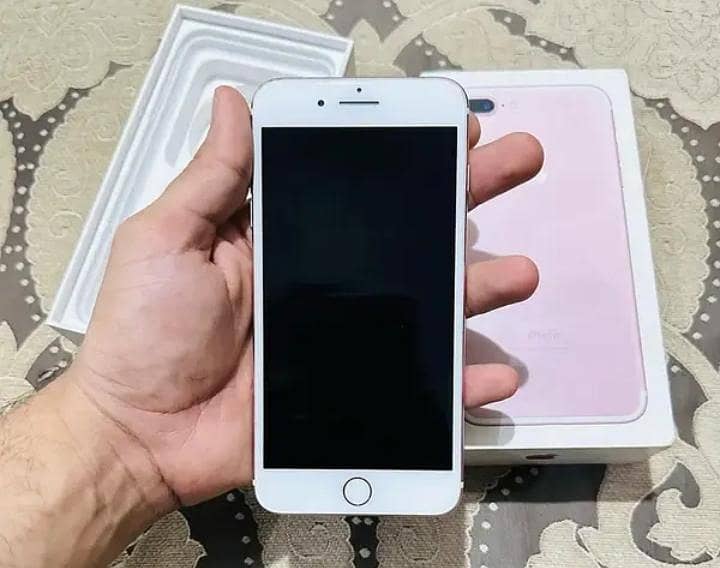 Apple iPhone 7 Plus 0
