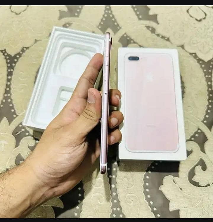 Apple iPhone 7 Plus 3