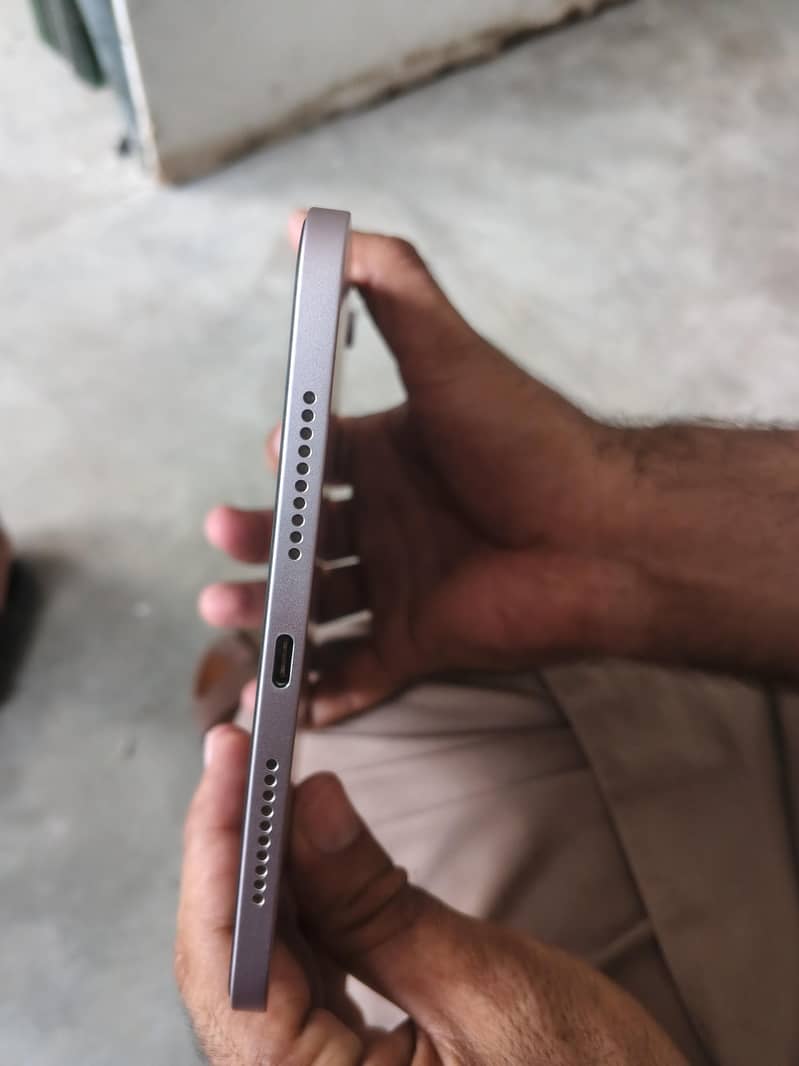 Apple iPhone 6mini 1