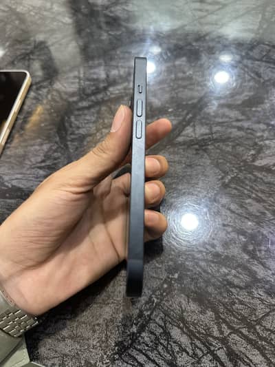 Apple iPhone 14