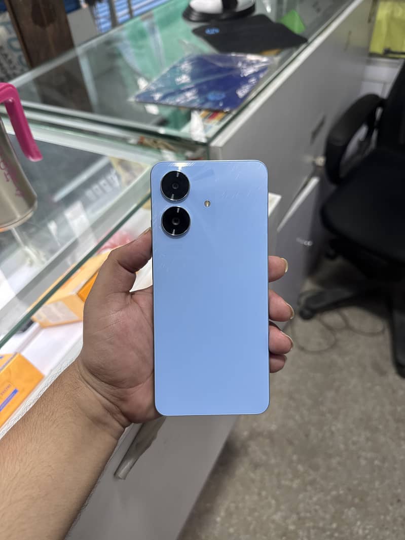 Realme Note 60 1