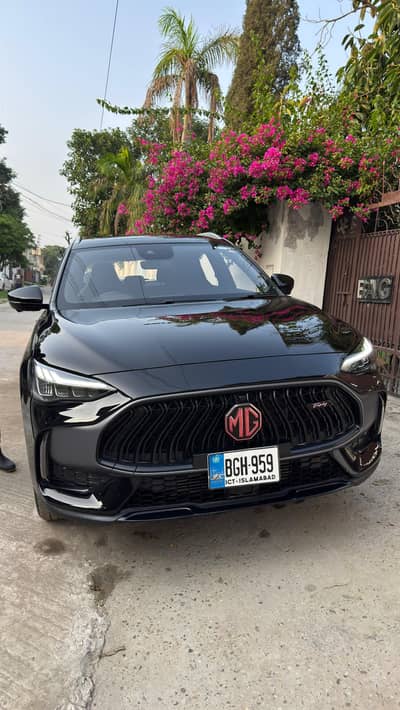 MG HS Trophy 2025 | 8,000 KM | Islamabad Registered | Genuine | PPF