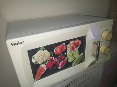 microwave in excellent condition