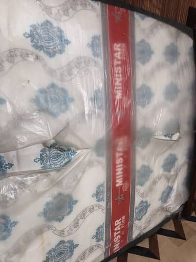Mattress king size bed
