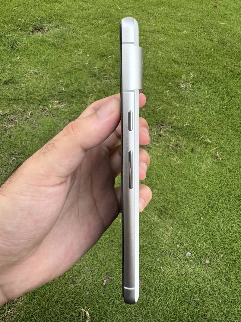 Google pixel 7 5