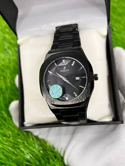 Discover the latest premium men's watches from TimeVogue