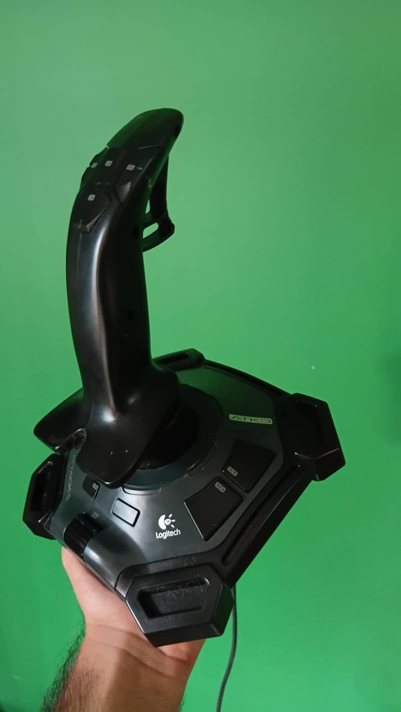logitech attack 3 joystick 1