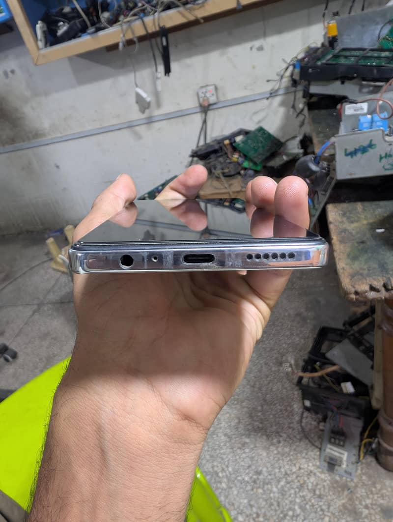 Tecno CAMON 30 5