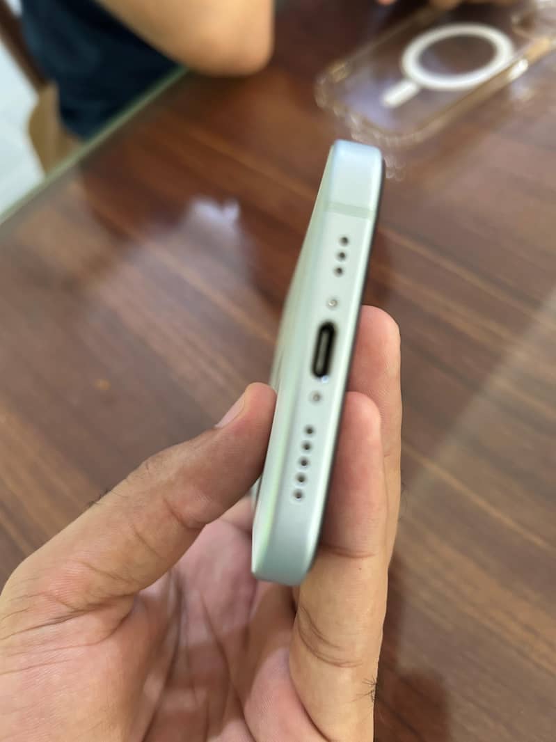 Apple iPhone 15 1
