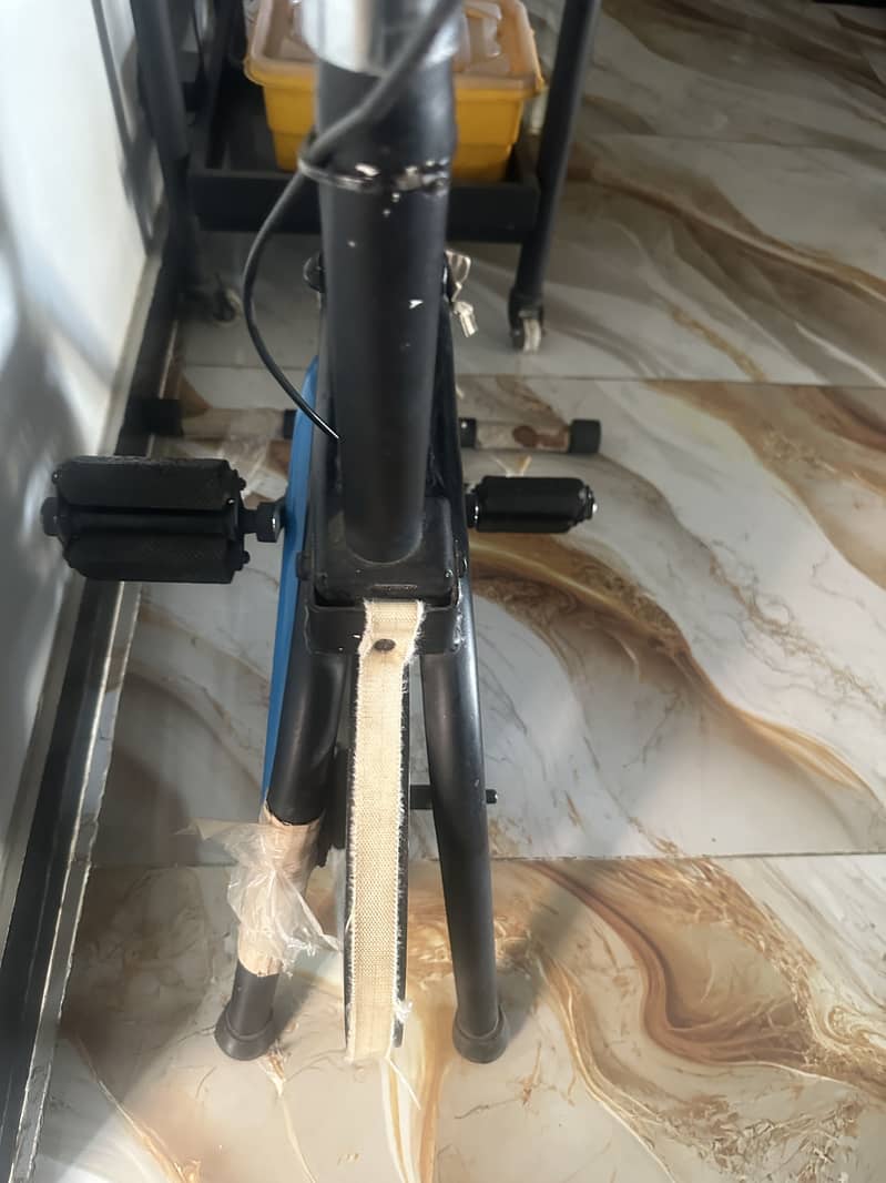 Exercise Cycle Machine 2