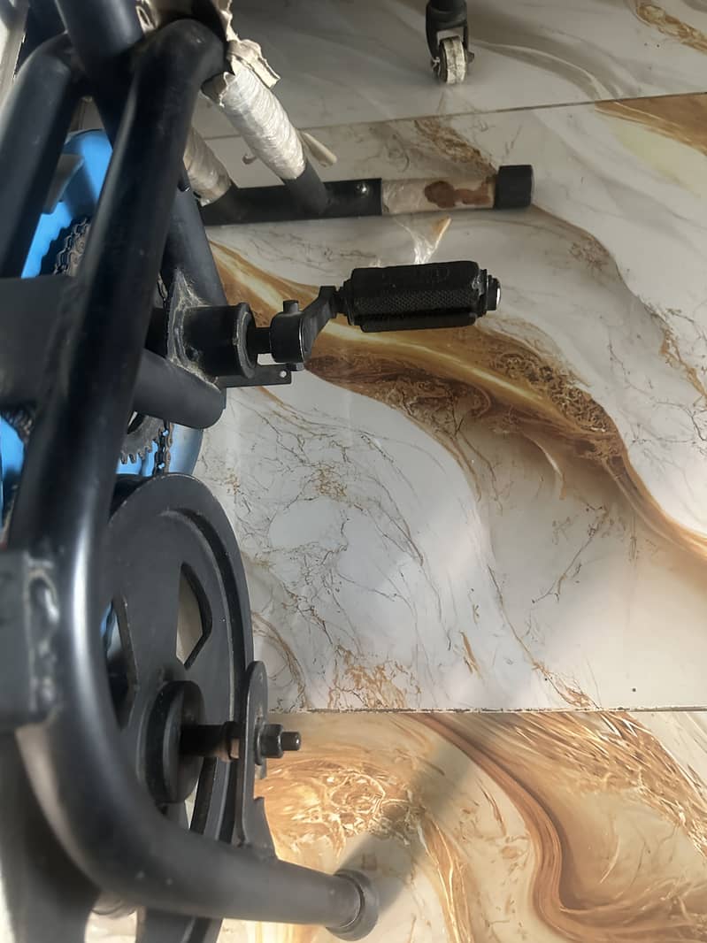 Exercise Cycle Machine 4