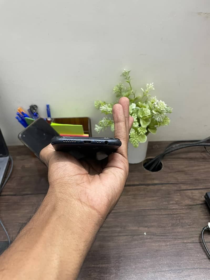 Realme C2 3