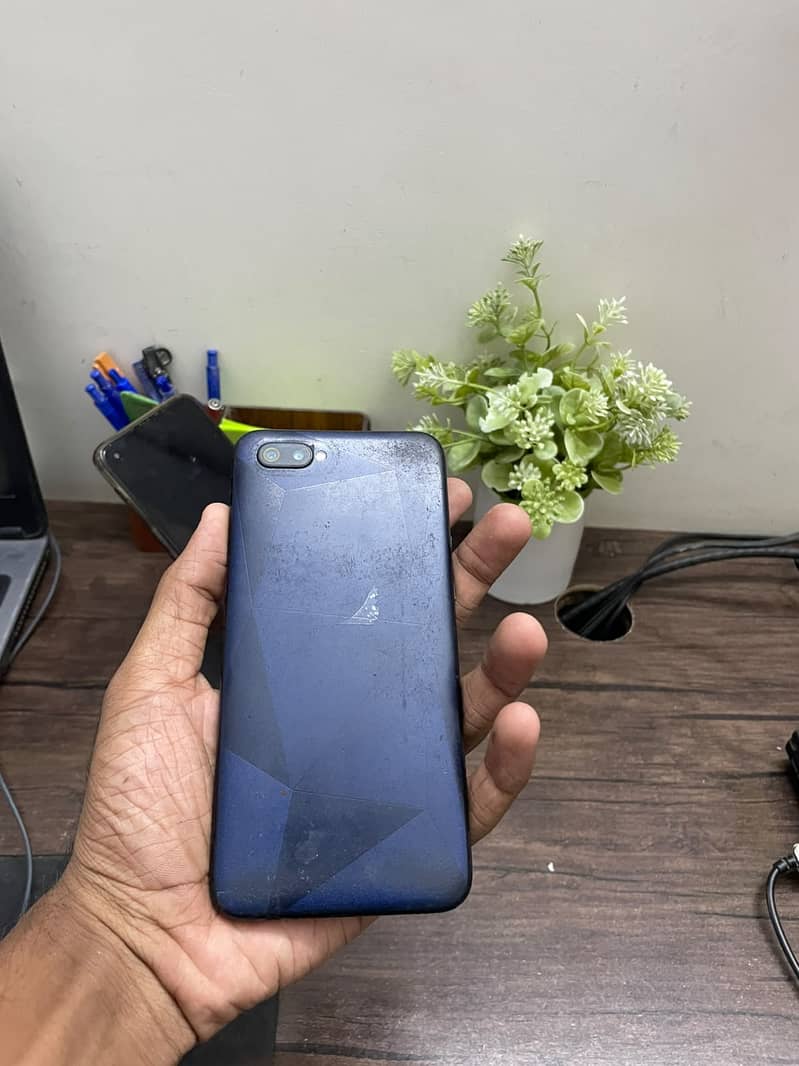 Realme C2 6