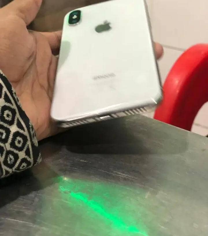 Apple iPhone X 0
