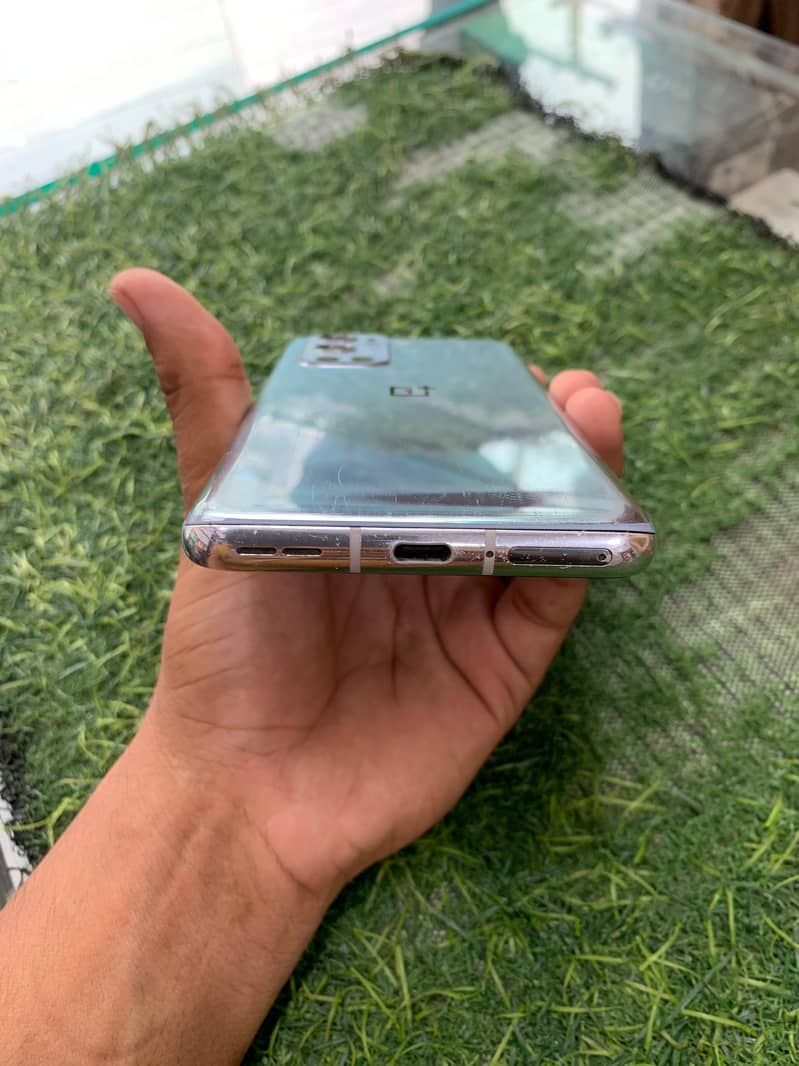 One Plus 9 Pro 4