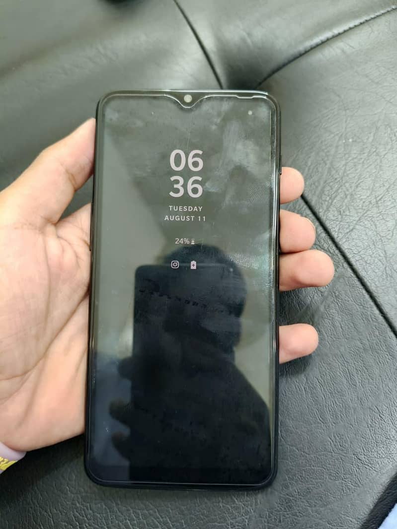 One Plus 6T 4