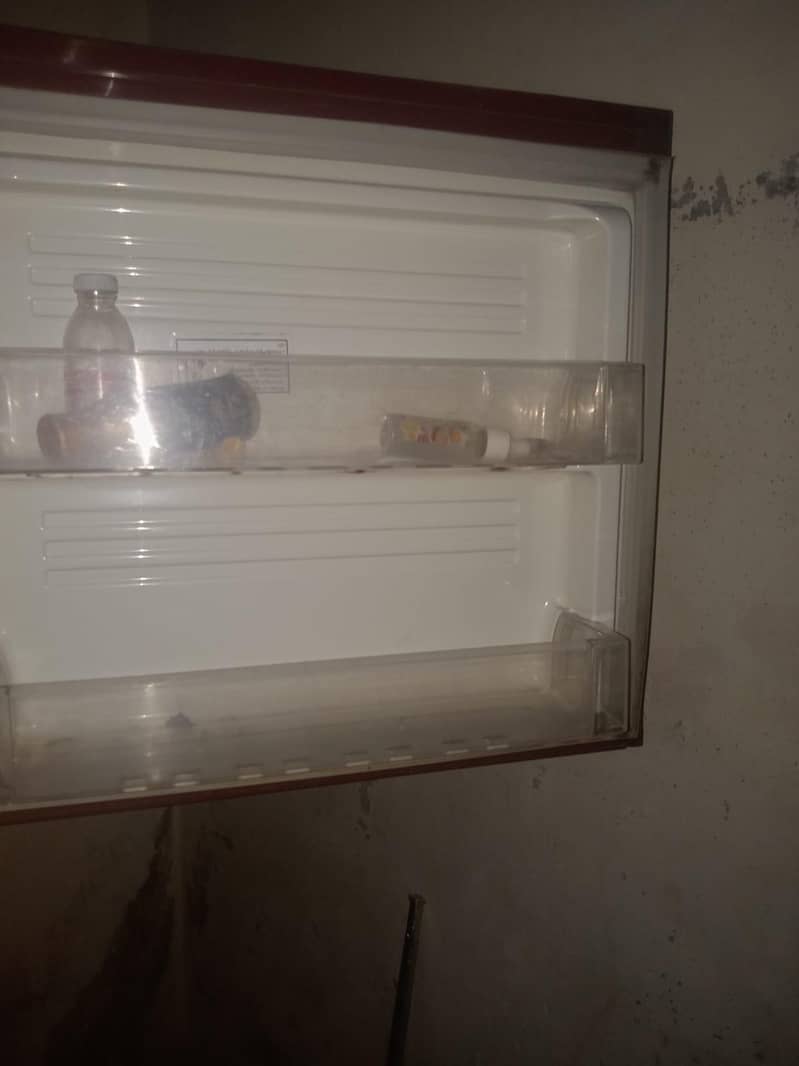 waves refrigerator 6